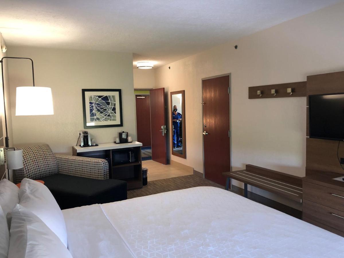 Holiday Inn Express Hotel & Suites Franklin By Ihg Экстерьер фото