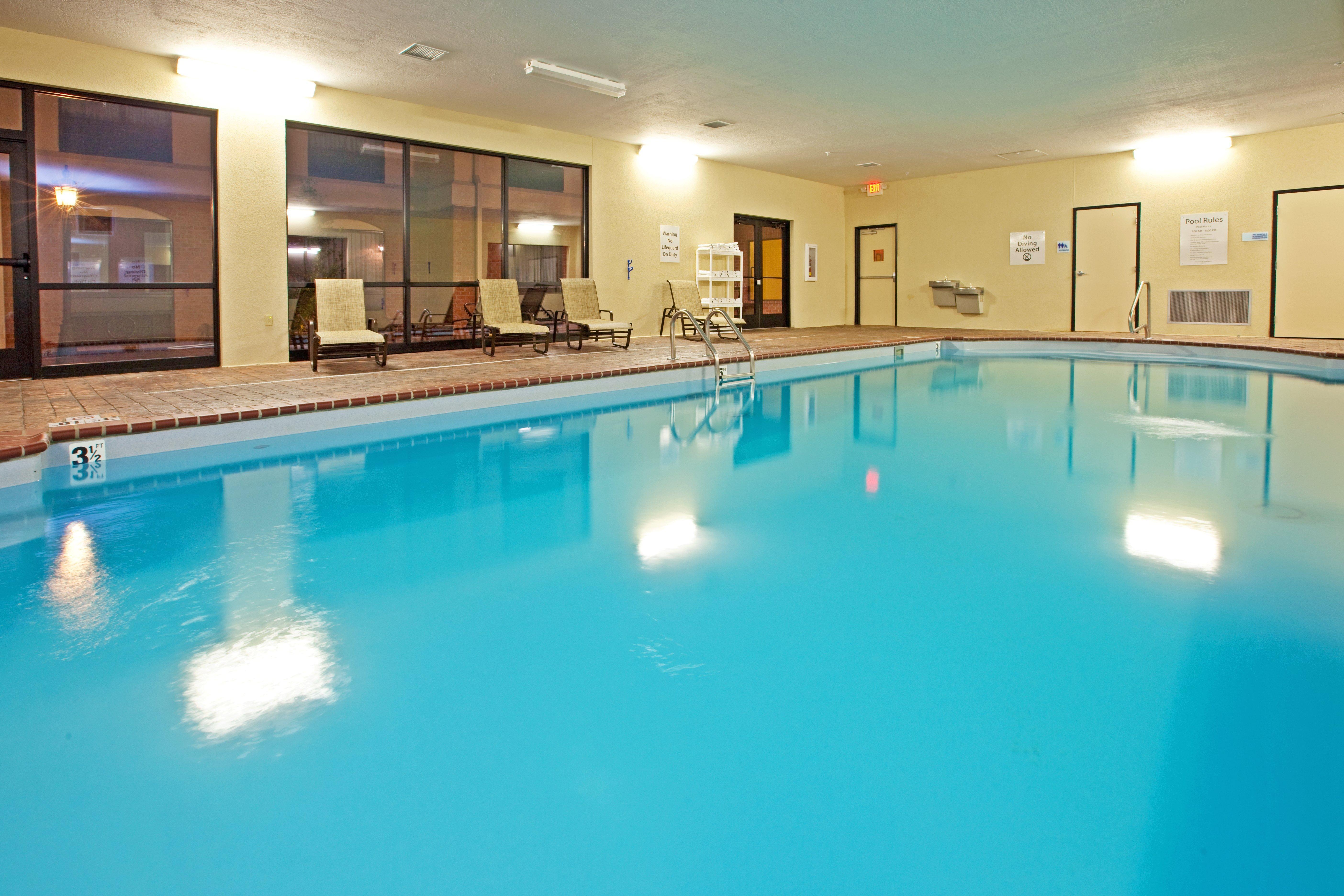 Holiday Inn Express Hotel & Suites Franklin By Ihg Экстерьер фото