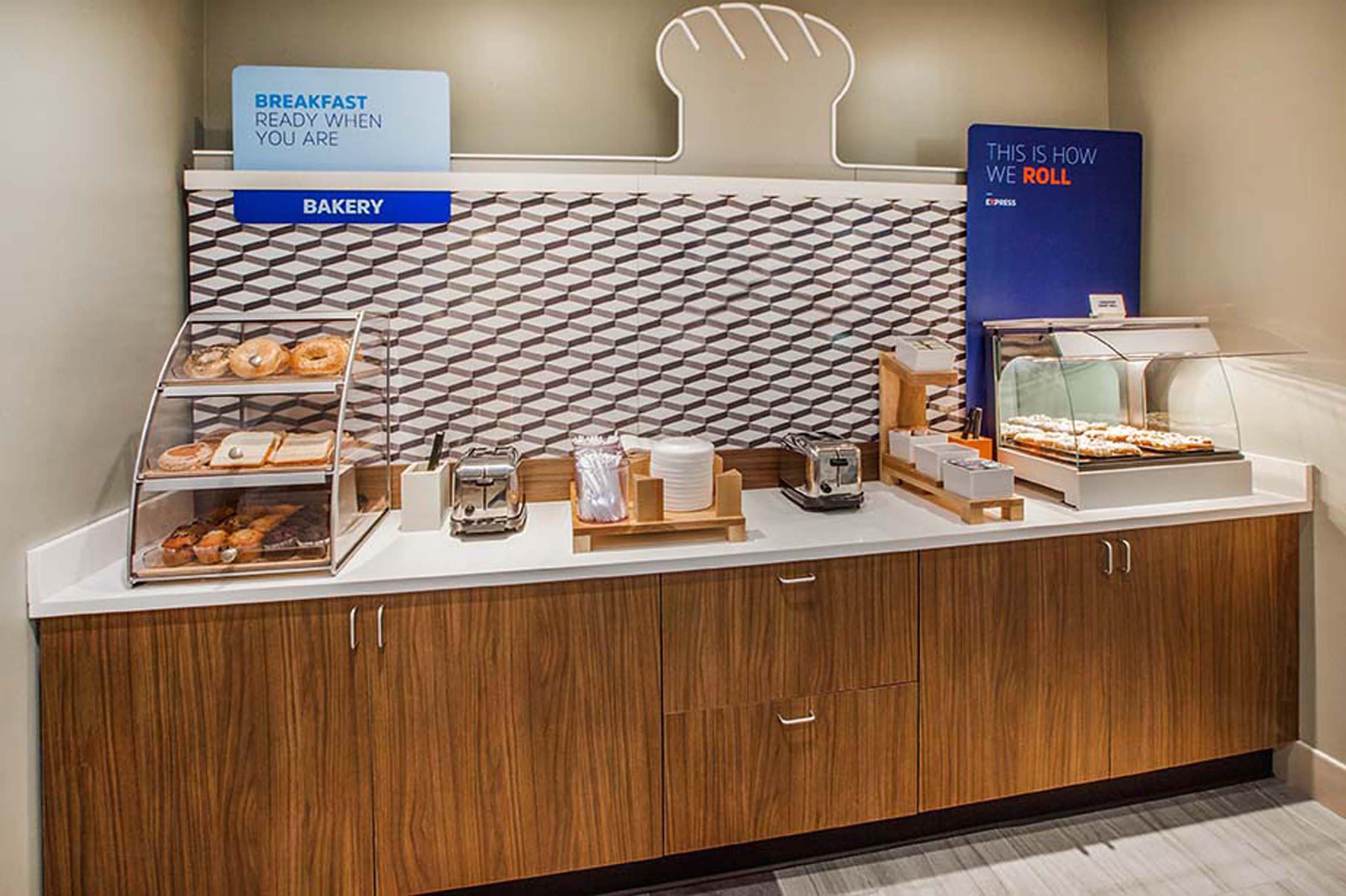 Holiday Inn Express Hotel & Suites Franklin By Ihg Экстерьер фото