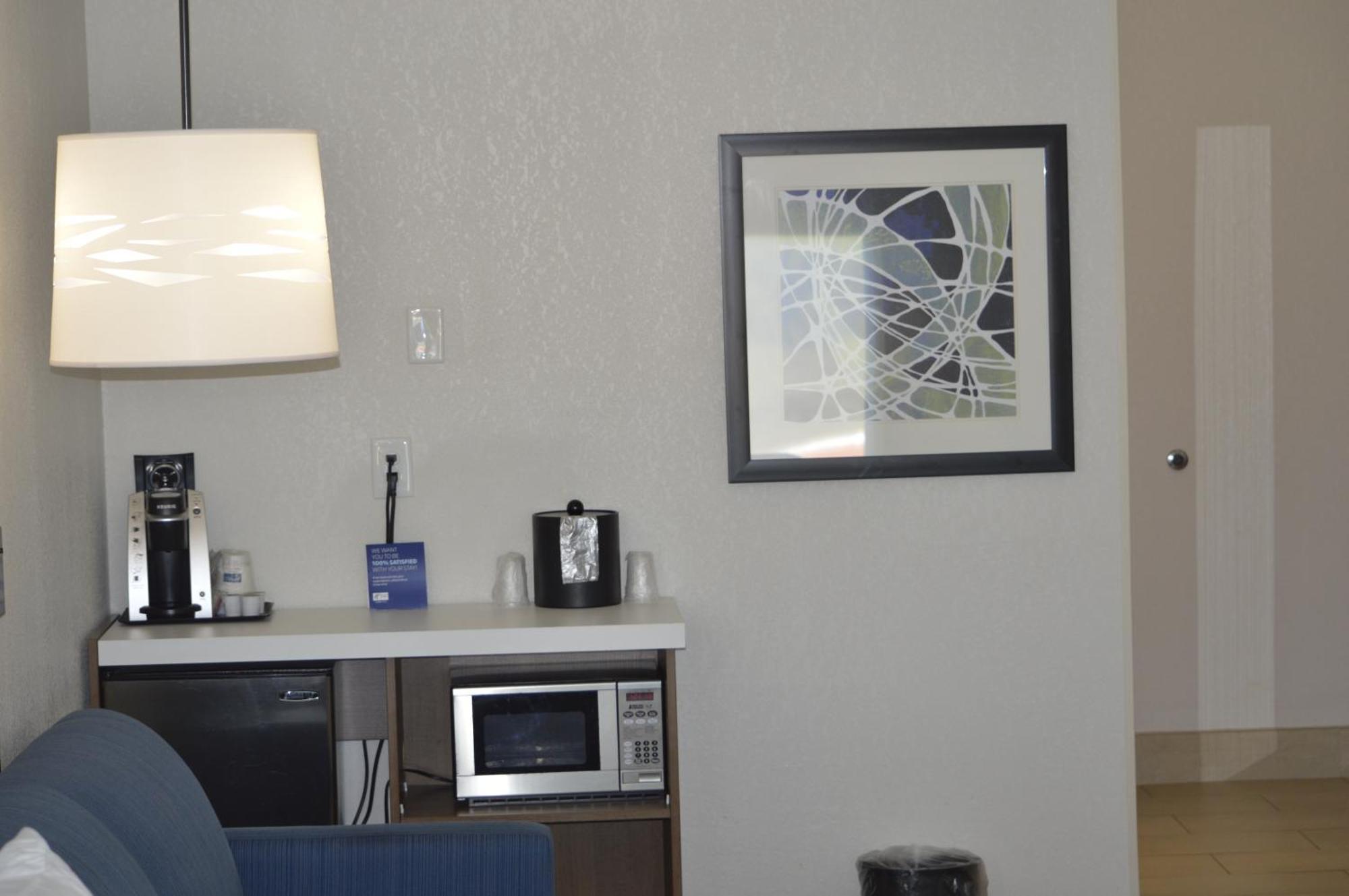 Holiday Inn Express Hotel & Suites Franklin By Ihg Экстерьер фото