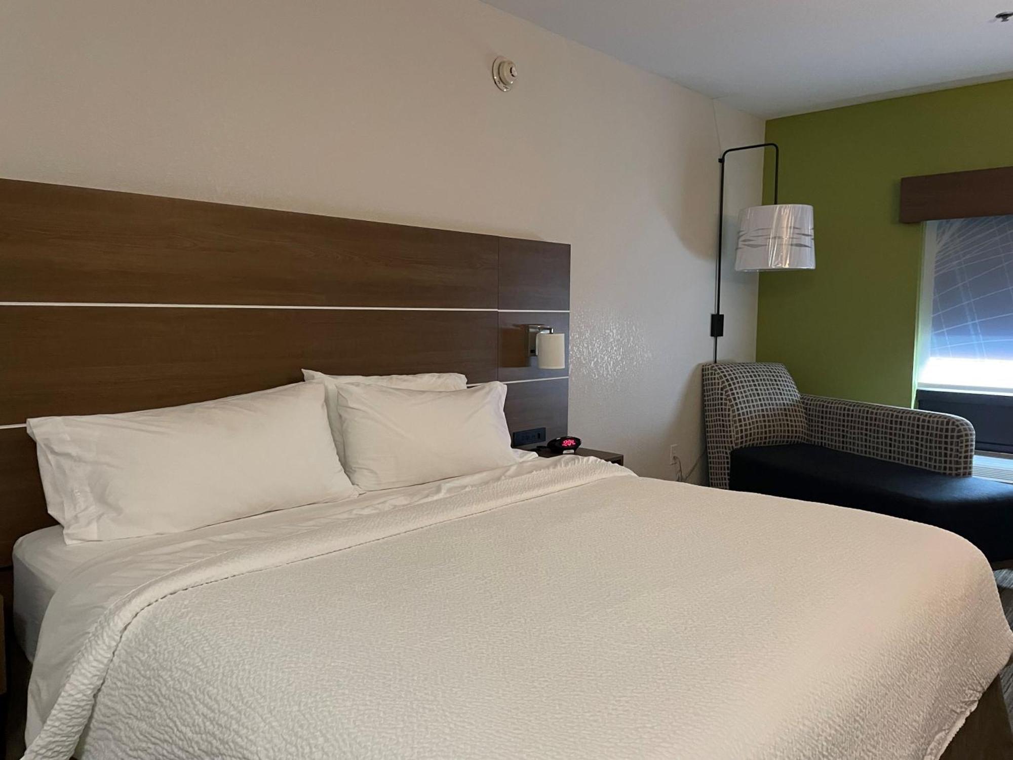 Holiday Inn Express Hotel & Suites Franklin By Ihg Экстерьер фото